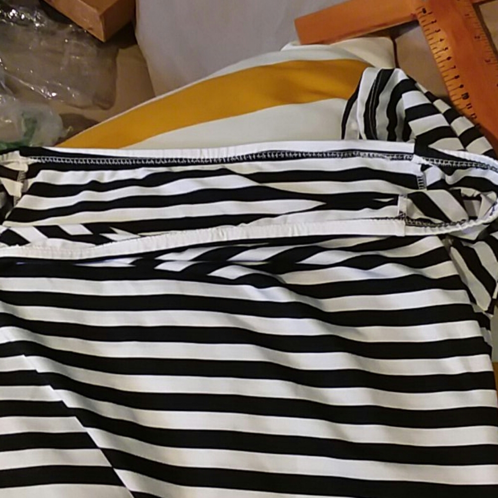 Striped Blouse - Picture 4 of 4